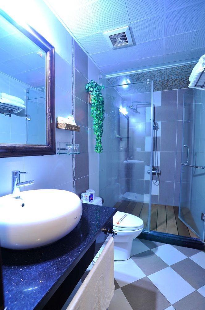 Wild Lotus Hotel - Xuan Dieu Ханой Екстер'єр фото