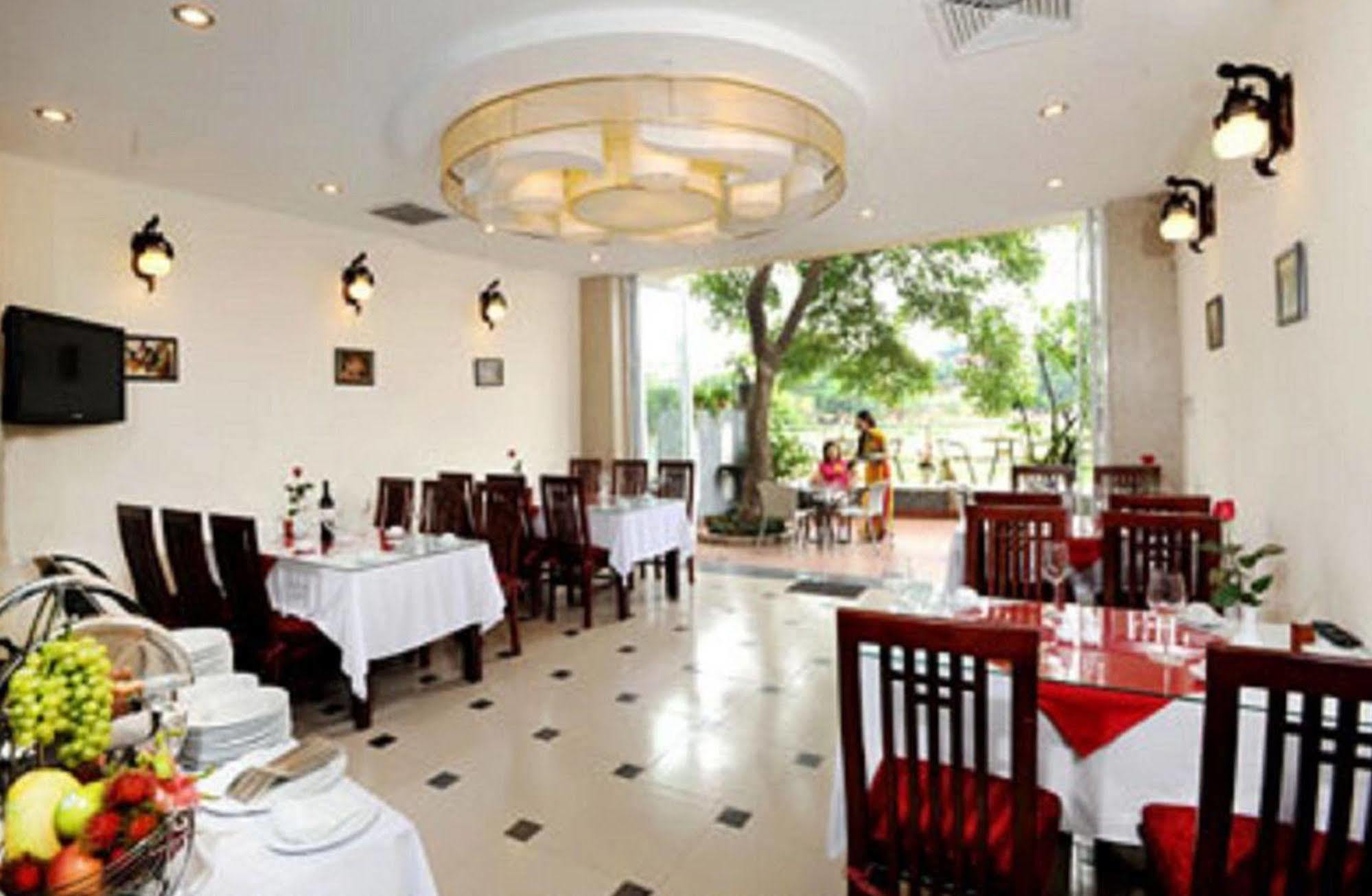 Wild Lotus Hotel - Xuan Dieu Ханой Екстер'єр фото