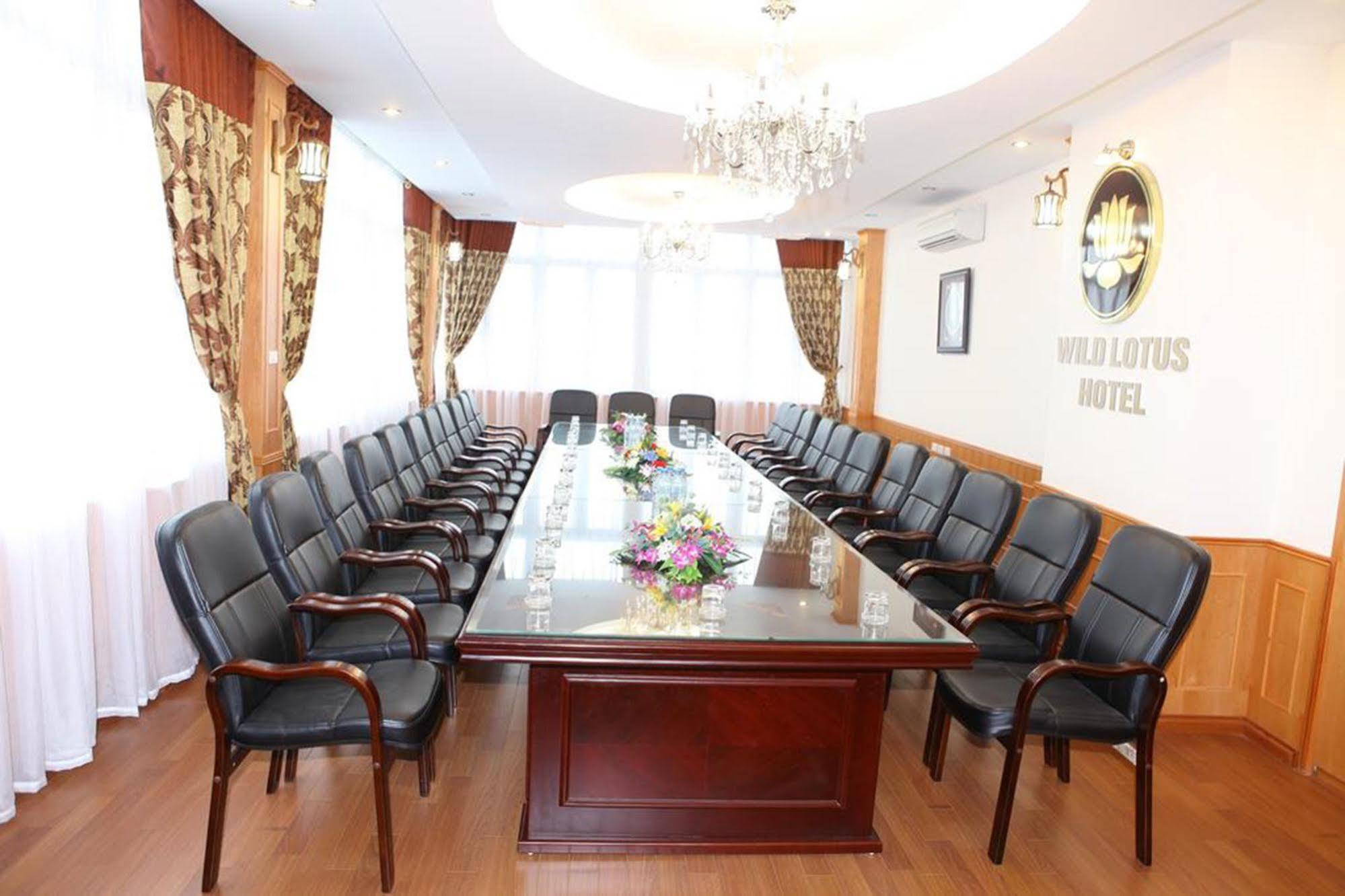 Wild Lotus Hotel - Xuan Dieu Ханой Екстер'єр фото